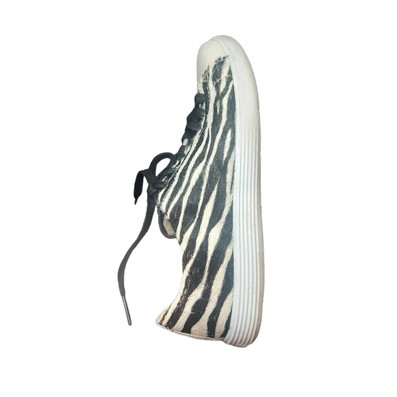Cole Haan Grand.os Zebra Print Lace-up Sneakers Women's Size 8B - Picture 4 of 9